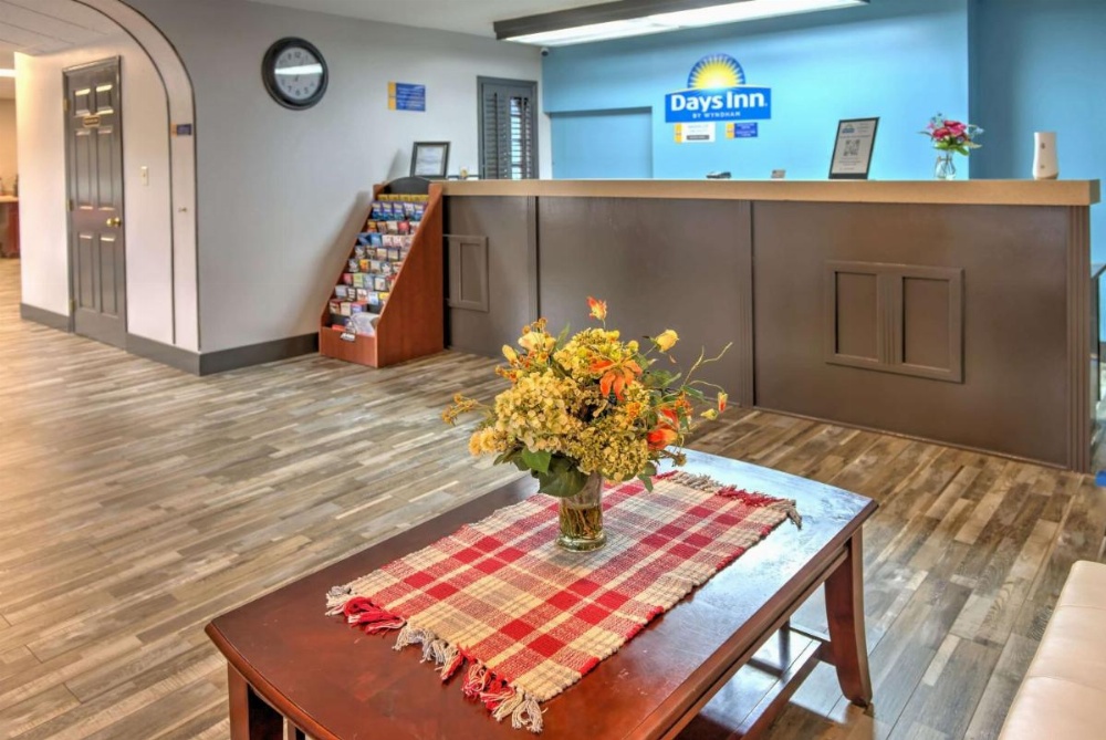 Days Inn by Wyndham Harriman Image 18